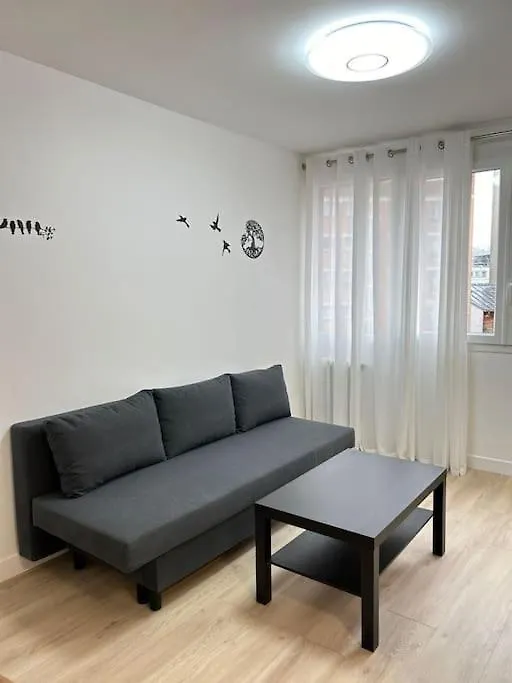 Apartment Spacious Accommodation Near Carre De Baudouin Bua Paris